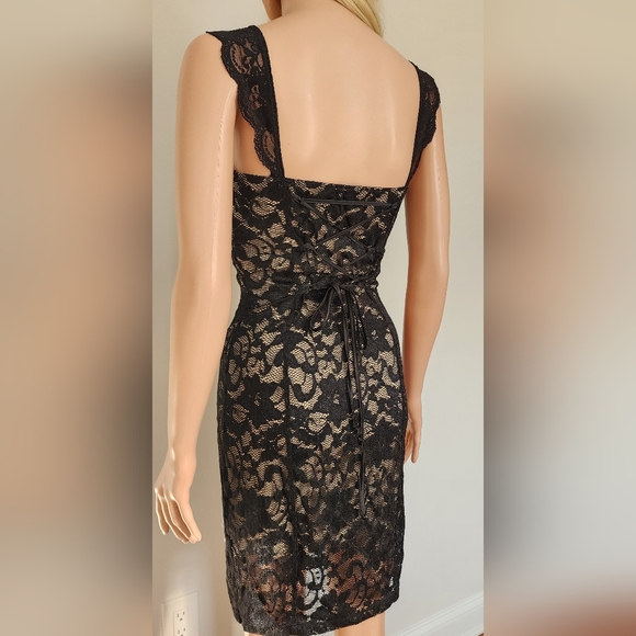 FREDERICKS OF HOLLYWOOD BLACK LACE BUST LINED FITTED SEXY PARTY CLUB MINI DRESS - Picture 2 of 16